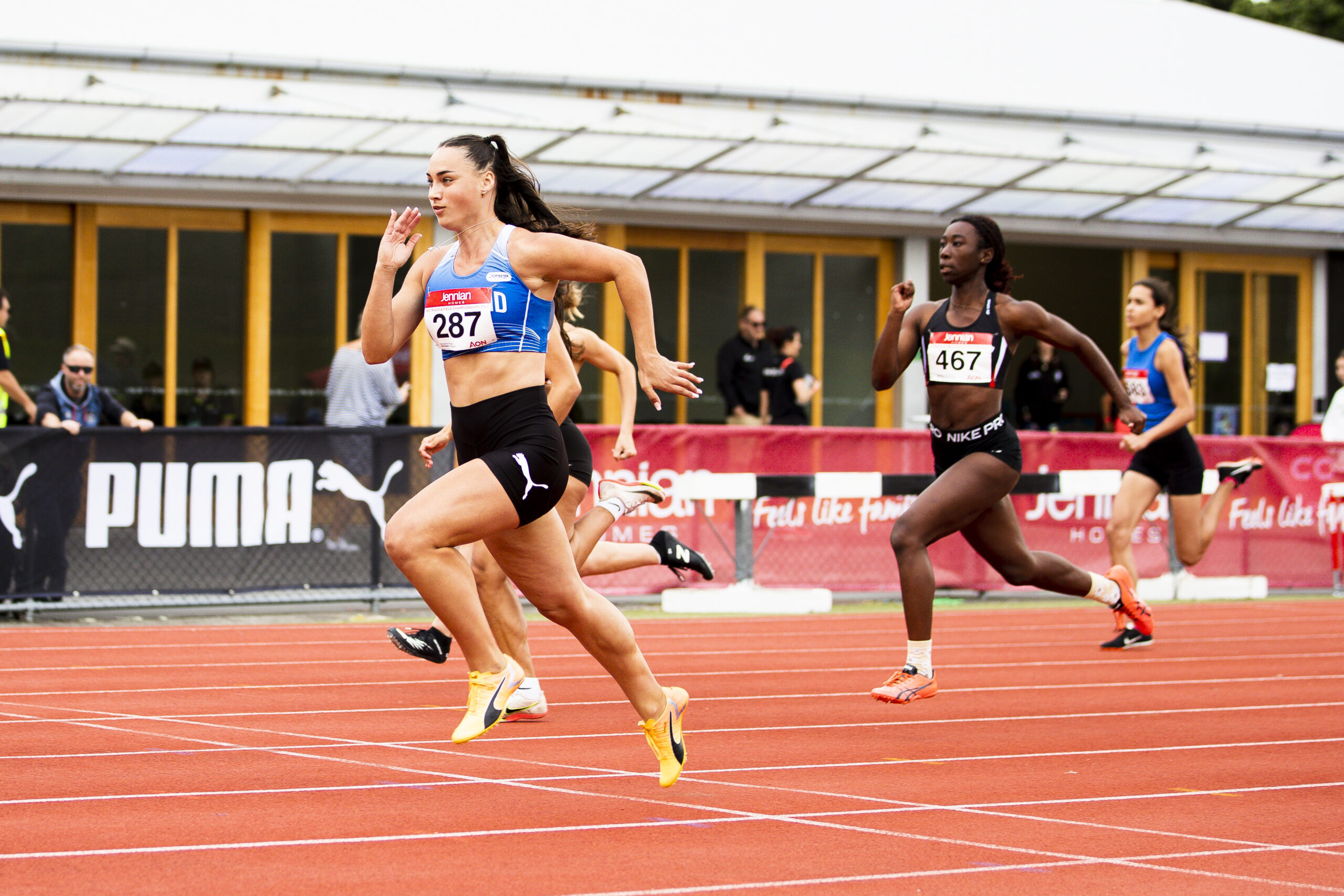 办比赛时 办比赛时